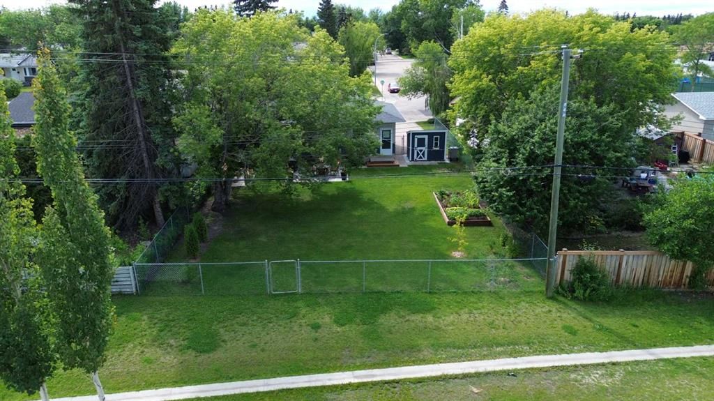 8803 98 Street  - Photo 8