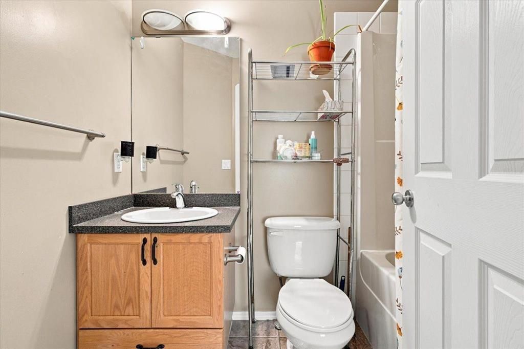 6918 88A Street  - Photo 18