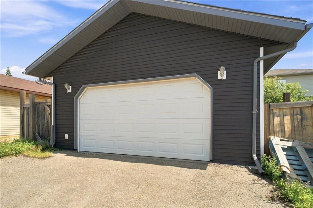 6918 88A Street  - Photo 25