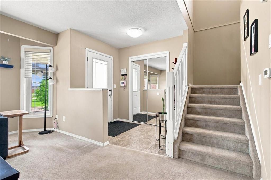 6918 88A Street  - Photo 4