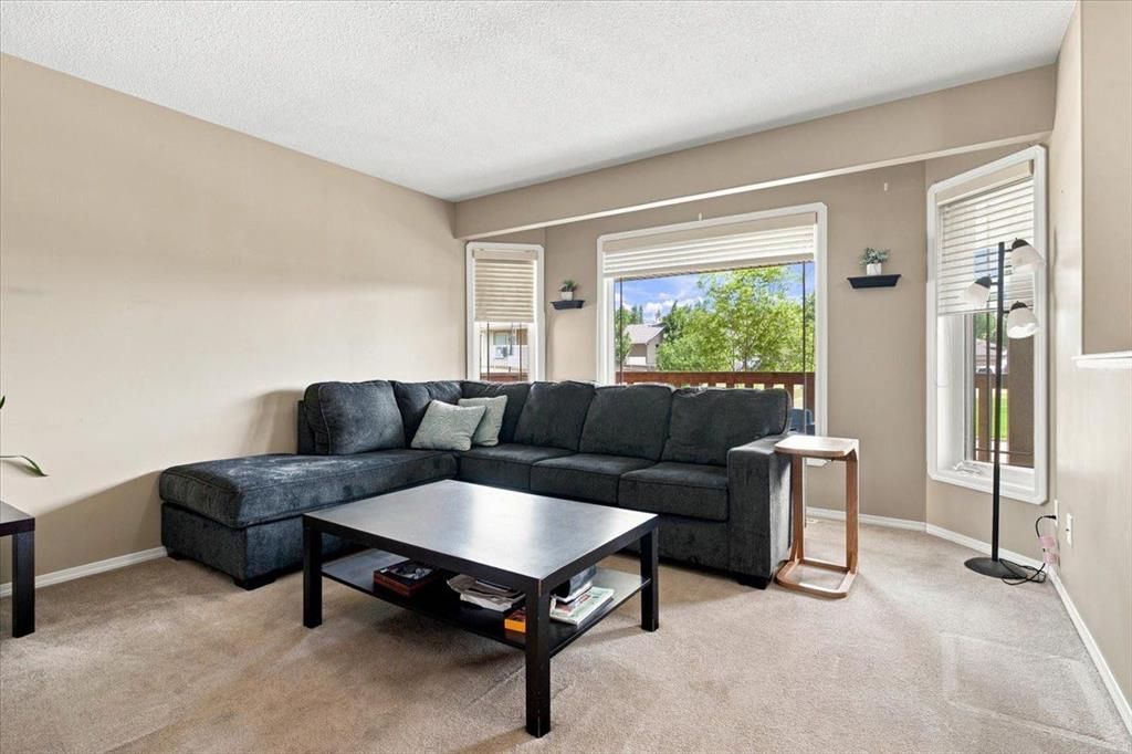 6918 88A Street  - Photo 5