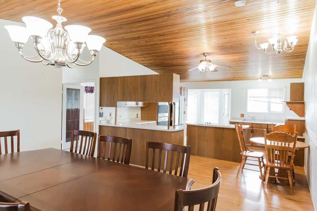 722055 Range Road 43   - Photo 14