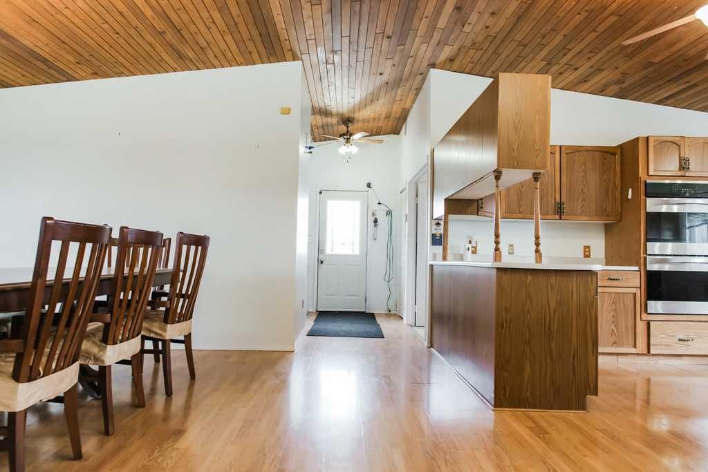 722055 Range Road 43   - Photo 21