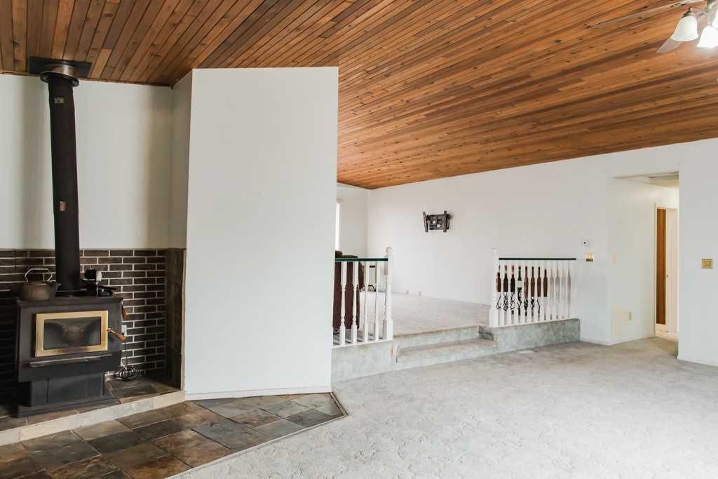 722055 Range Road 43   - Photo 24