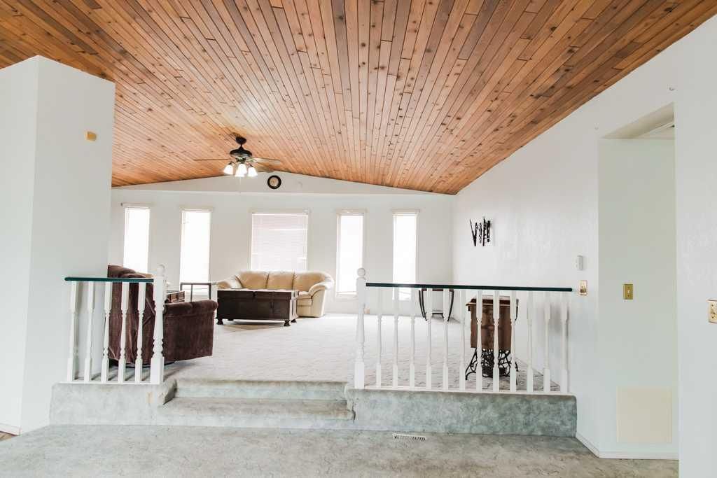 722055 Range Road 43   - Photo 26