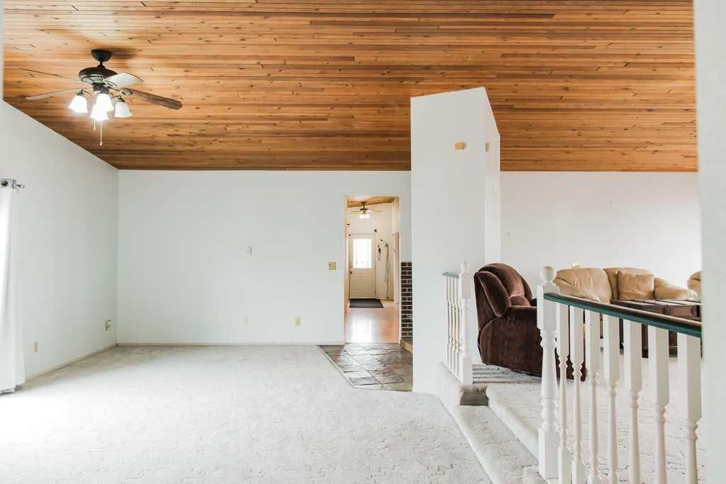 722055 Range Road 43   - Photo 27