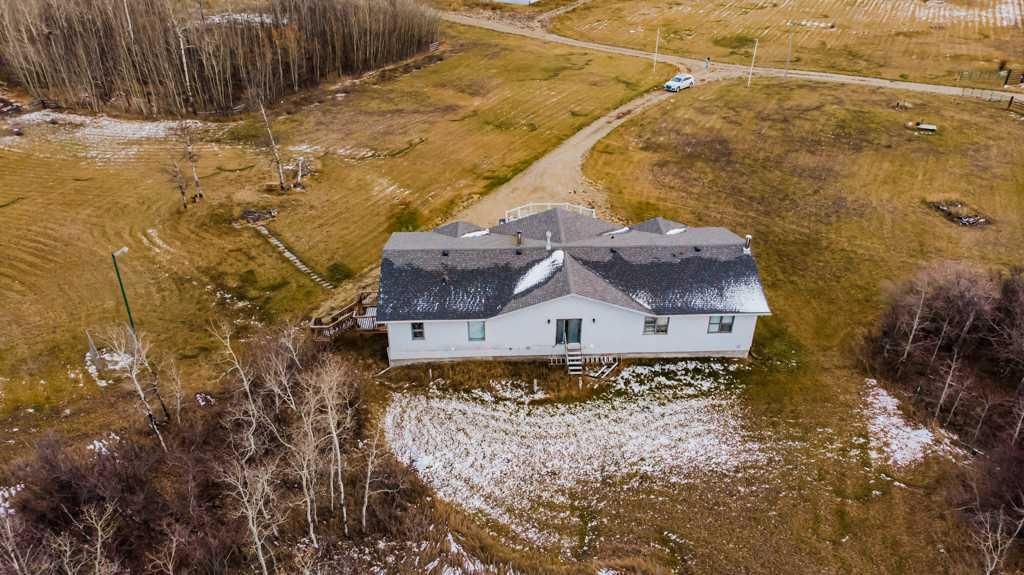 722055 Range Road 43   - Photo 5