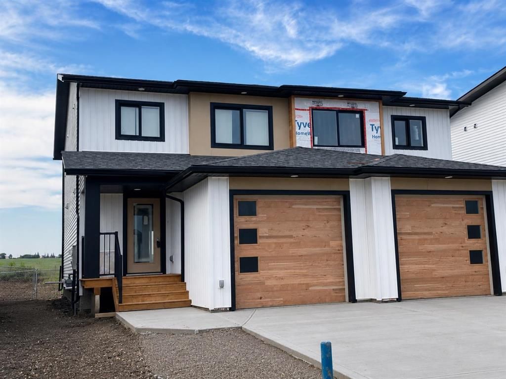 9560 114 Avenue - Photo 1