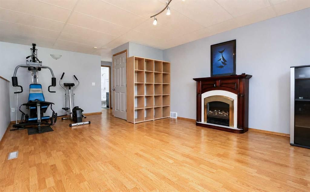 7017 Kateri Drive   - Photo 17