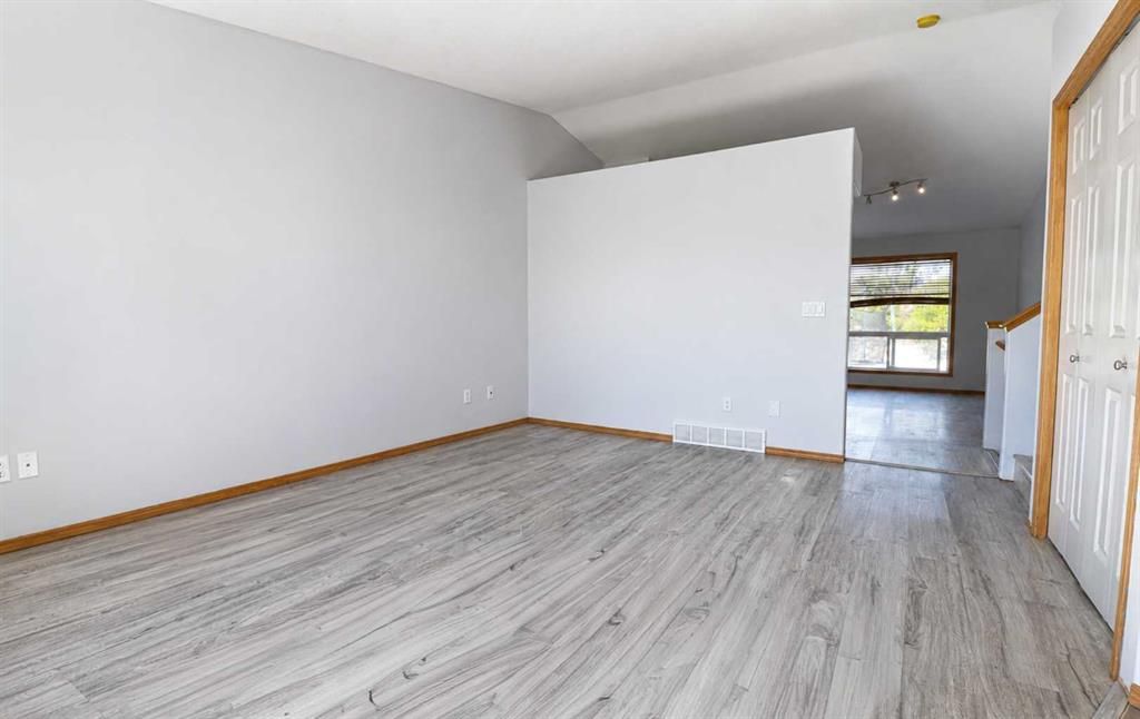 7017 Kateri Drive   - Photo 4