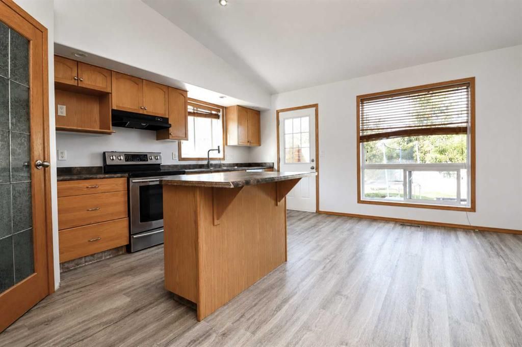 7017 Kateri Drive   - Photo 5