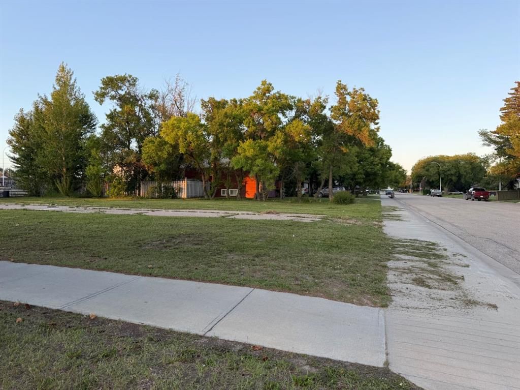 9932 107 Avenue  - Photo 3