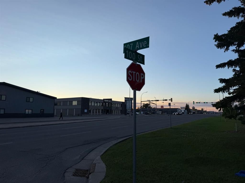 9932 107 Avenue  - Photo 7