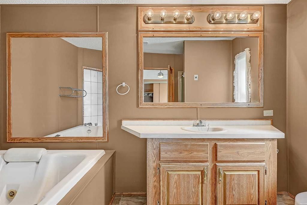 743073 Highway 2   - Photo 14
