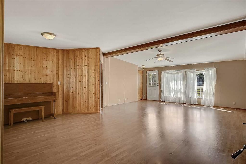 743073 Highway 2   - Photo 17