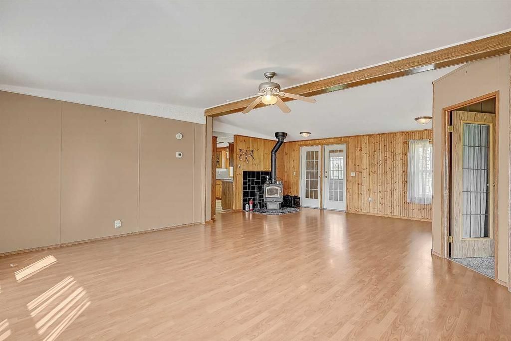 743073 Highway 2   - Photo 18