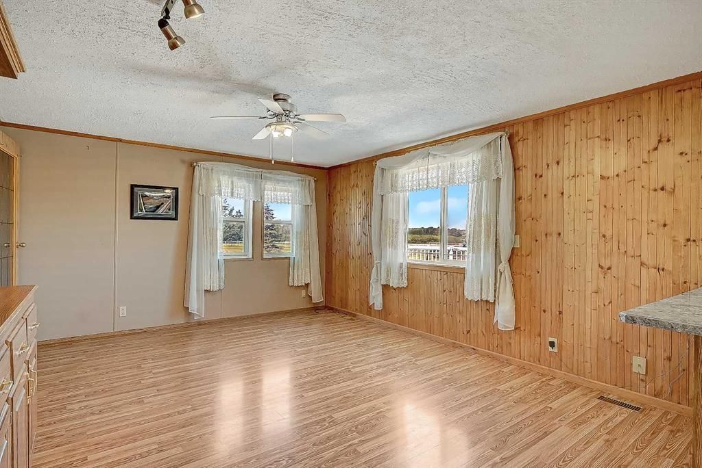 743073 Highway 2   - Photo 20