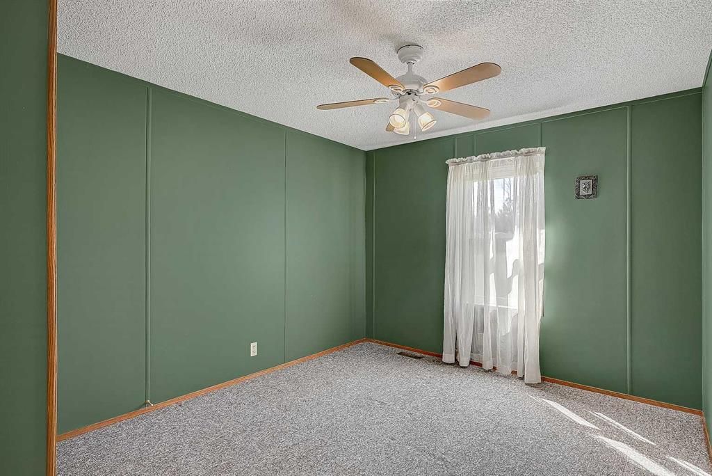 743073 Highway 2   - Photo 21