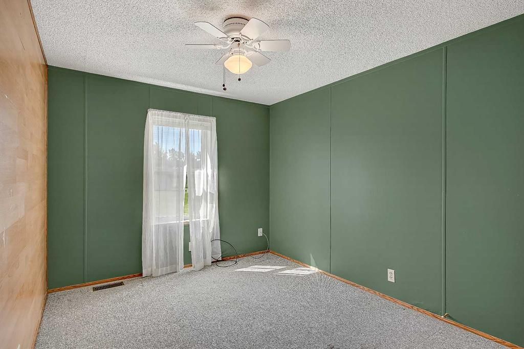 743073 Highway 2   - Photo 24