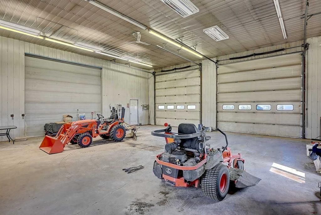 743073 Highway 2   - Photo 31