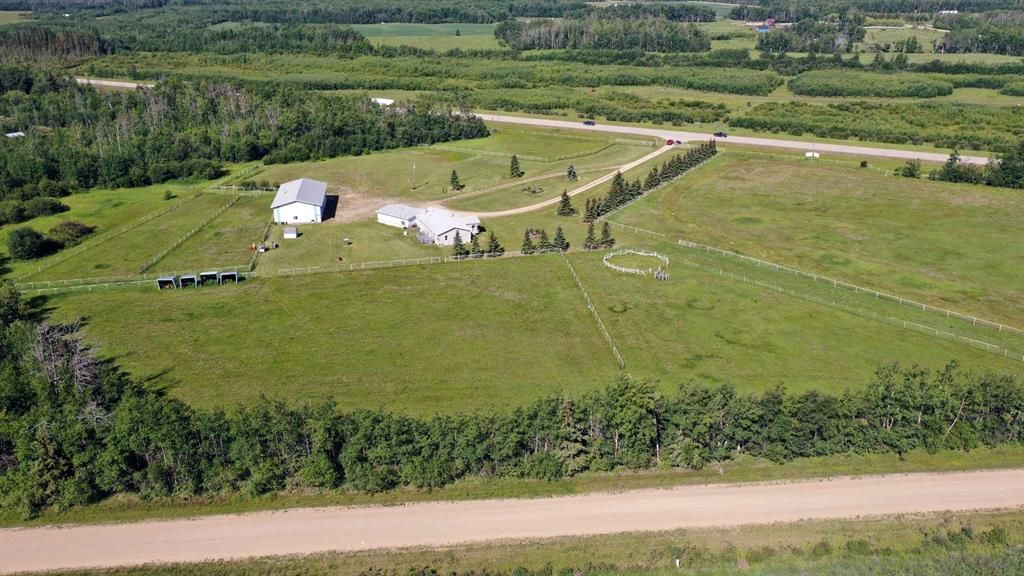 743073 Highway 2   - Photo 35
