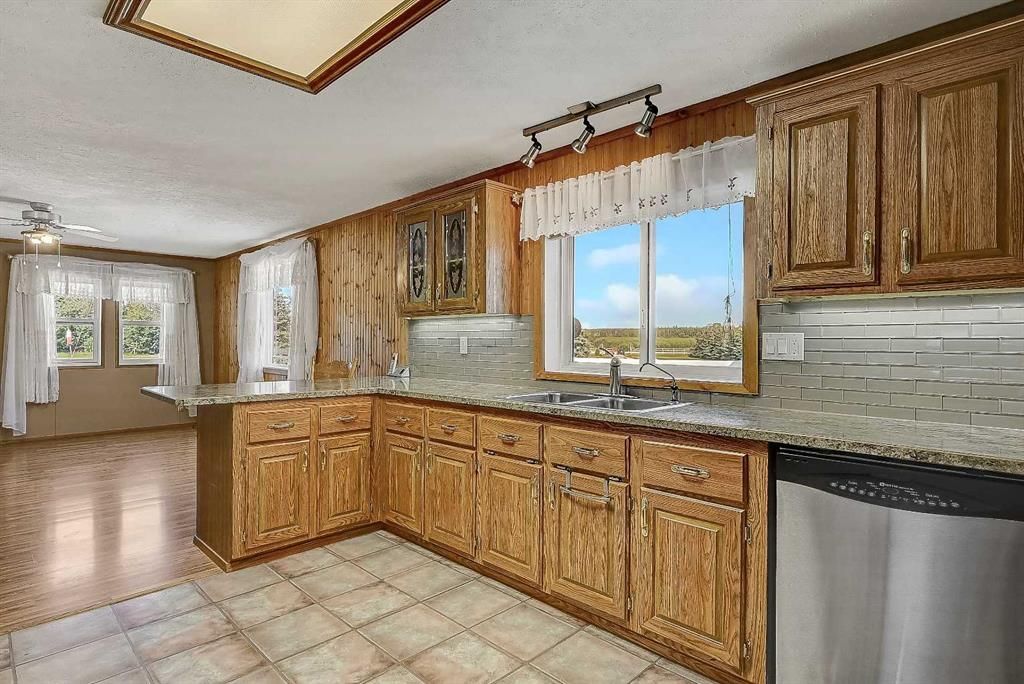 743073 Highway 2   - Photo 5