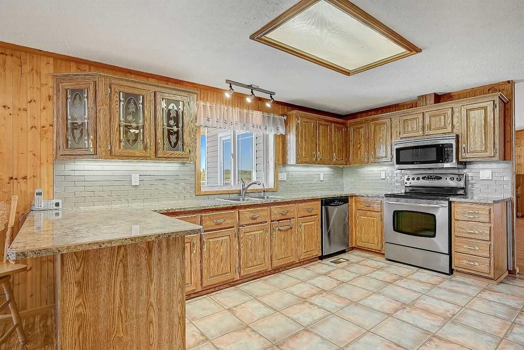 743073 Highway 2   - Photo 9