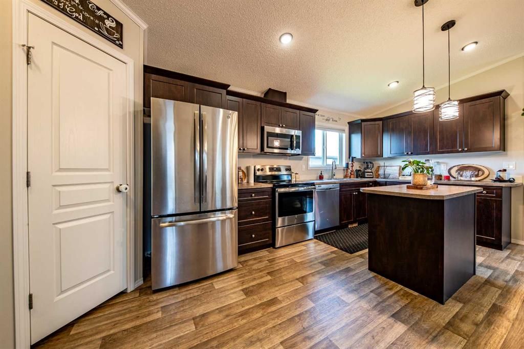 129-11850, 84 ave   - Photo 9