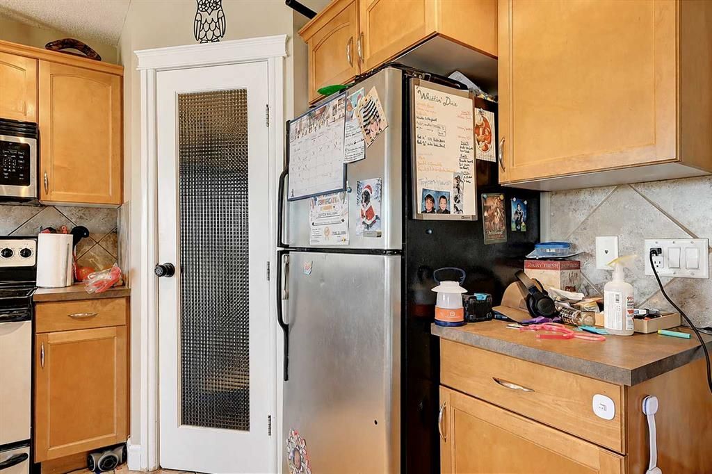 9022 131 Avenue  - Photo 4