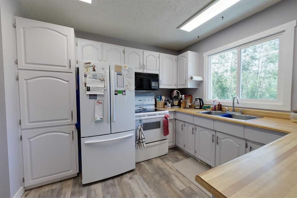 38, 85060 Township Road 722   - Photo 3