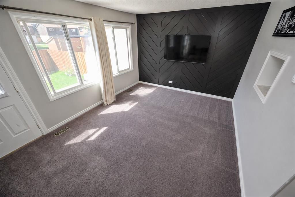 7811 Cedarwood Park  - Photo 8