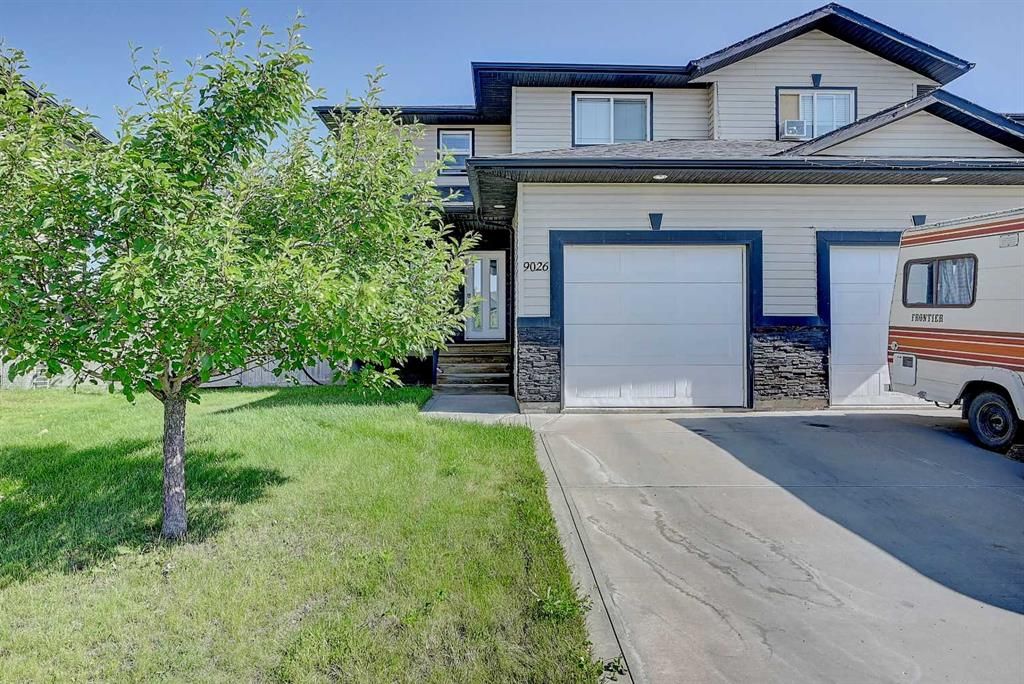 9026 131 Avenue - Photo 1