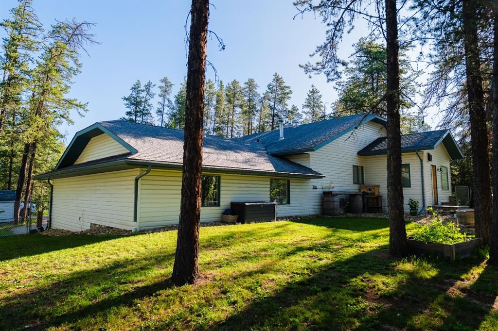 6, 60031 704A Township  - Photo 8