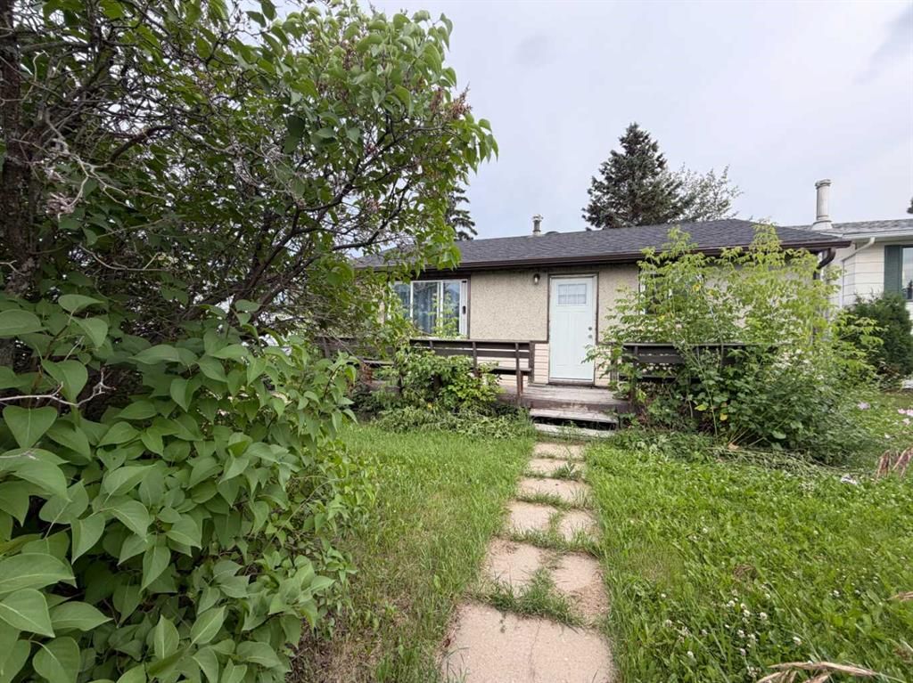 10408 96 Street - Photo 1