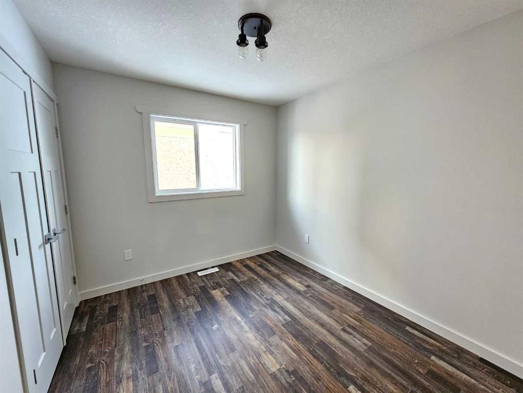 9215 94a Avenue  - Photo 24