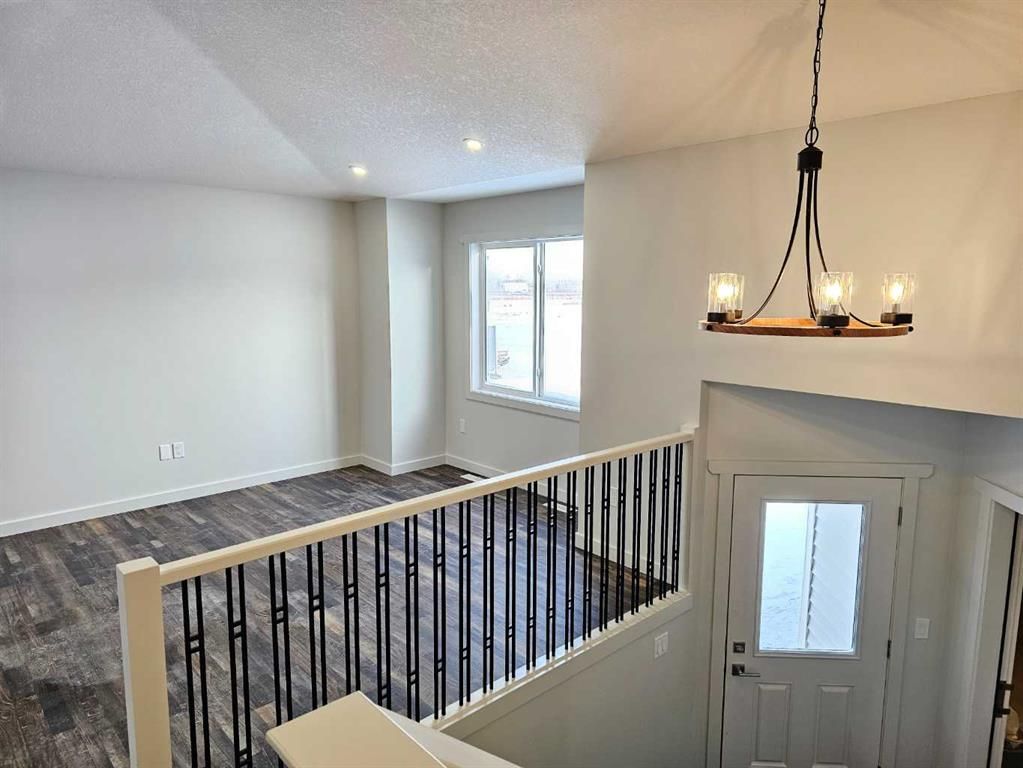 9215 94a Avenue  - Photo 3