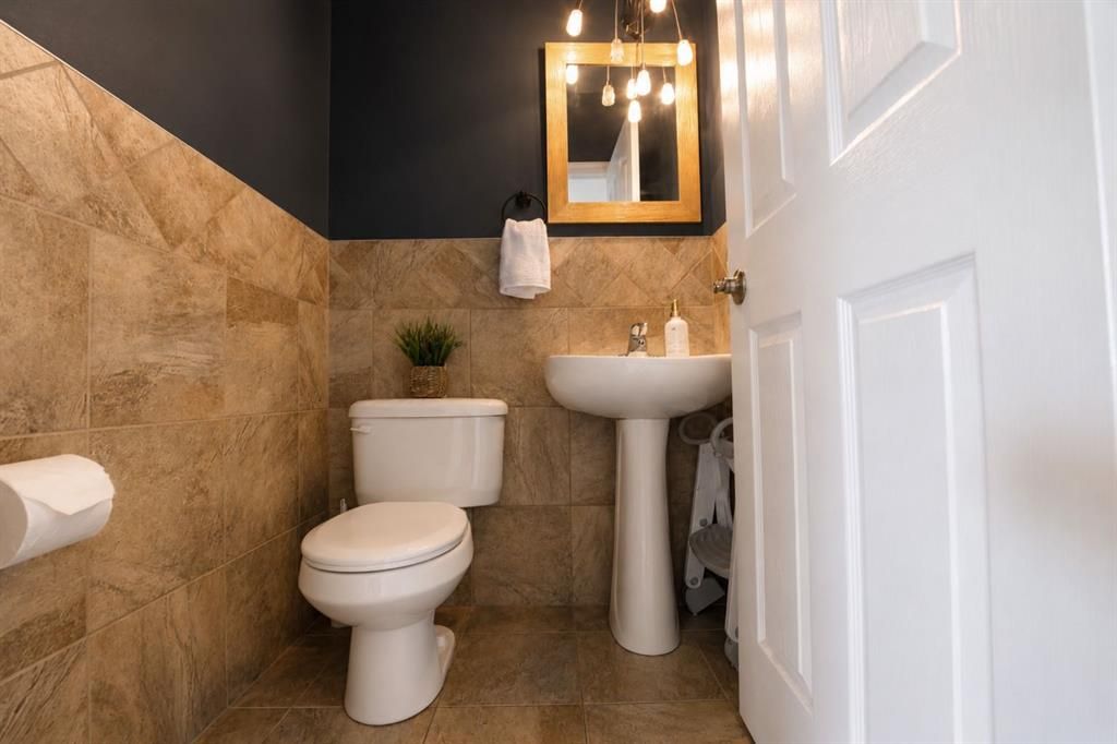 12701 Lakeshore Drive  - Photo 16