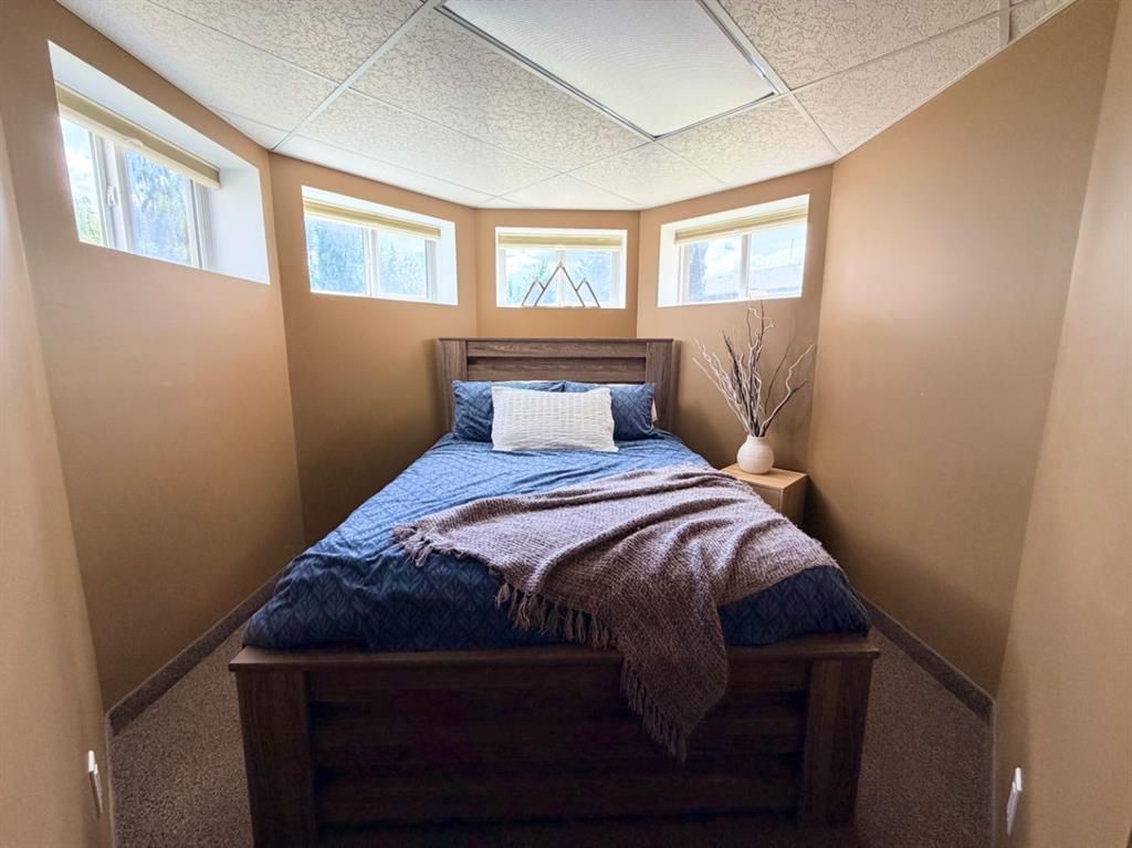 10221 74 Avenue  - Photo 48