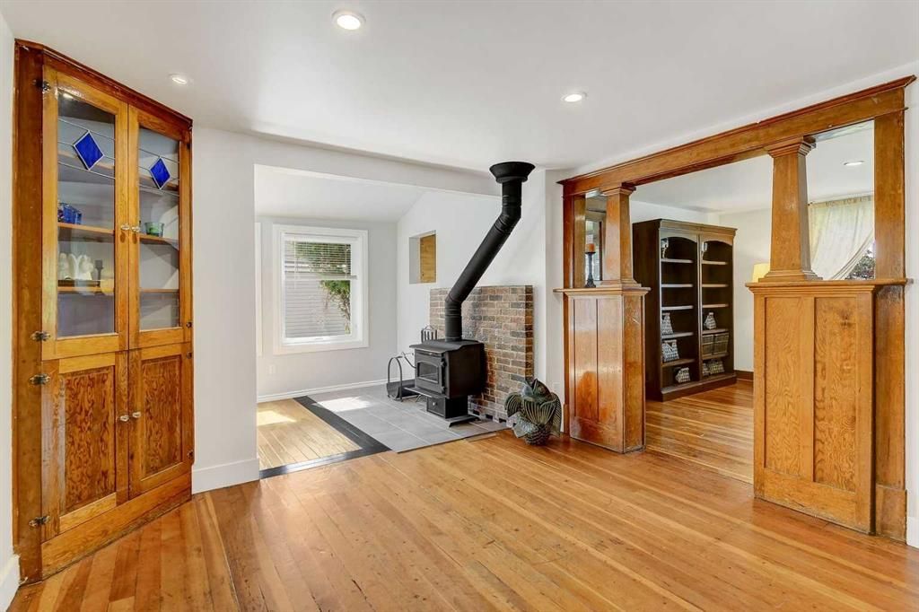 918 5 Avenue  - Photo 11