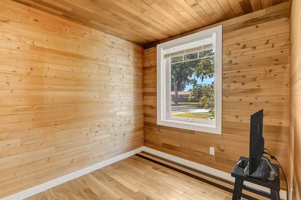 918 5 Avenue  - Photo 12