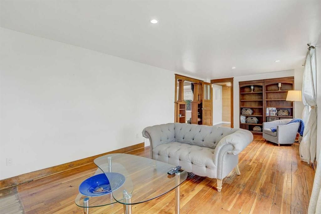 918 5 Avenue  - Photo 15