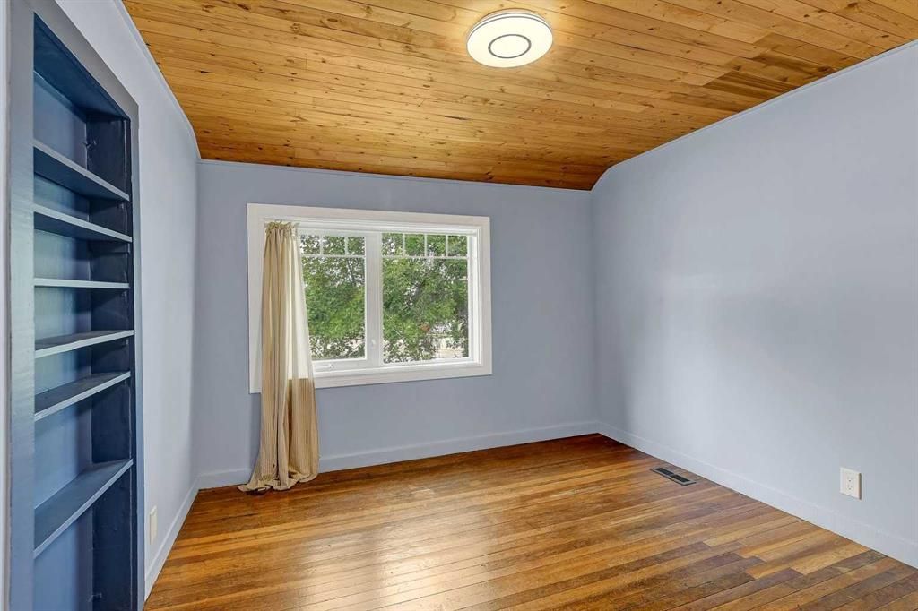918 5 Avenue  - Photo 21