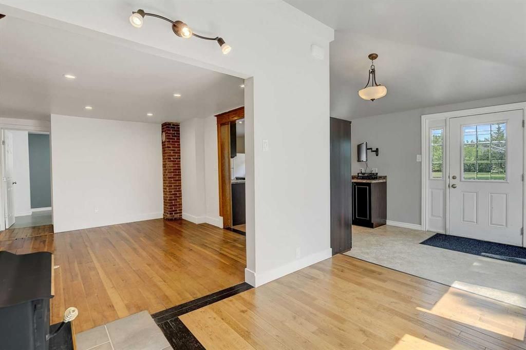 918 5 Avenue  - Photo 9