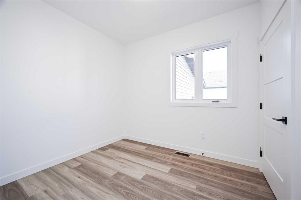 15720 106 Street  - Photo 24