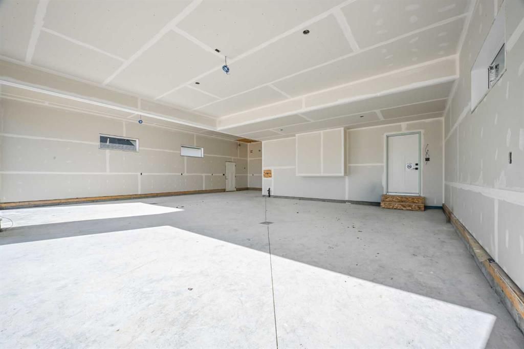 15720 106 Street  - Photo 38