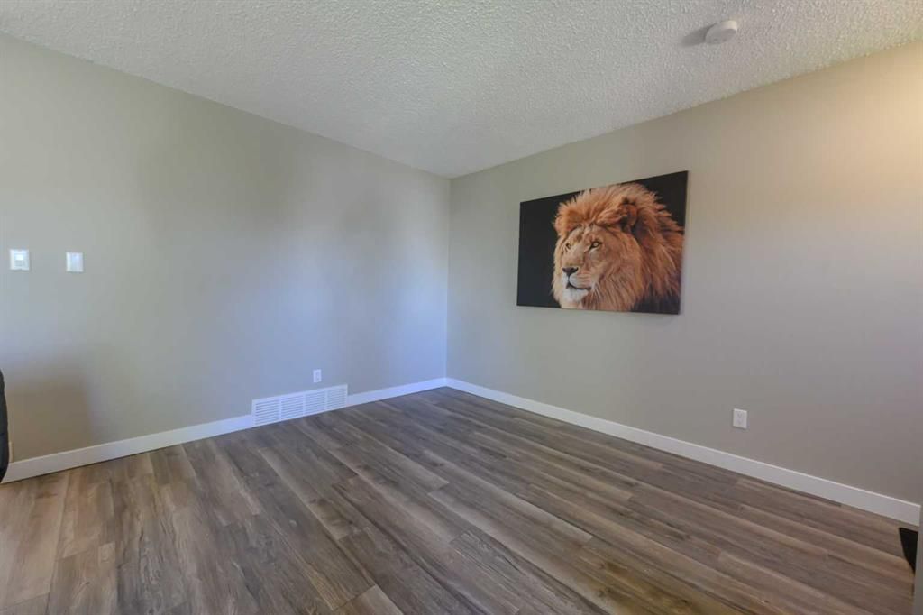 9413 123 Avenue  - Photo 19