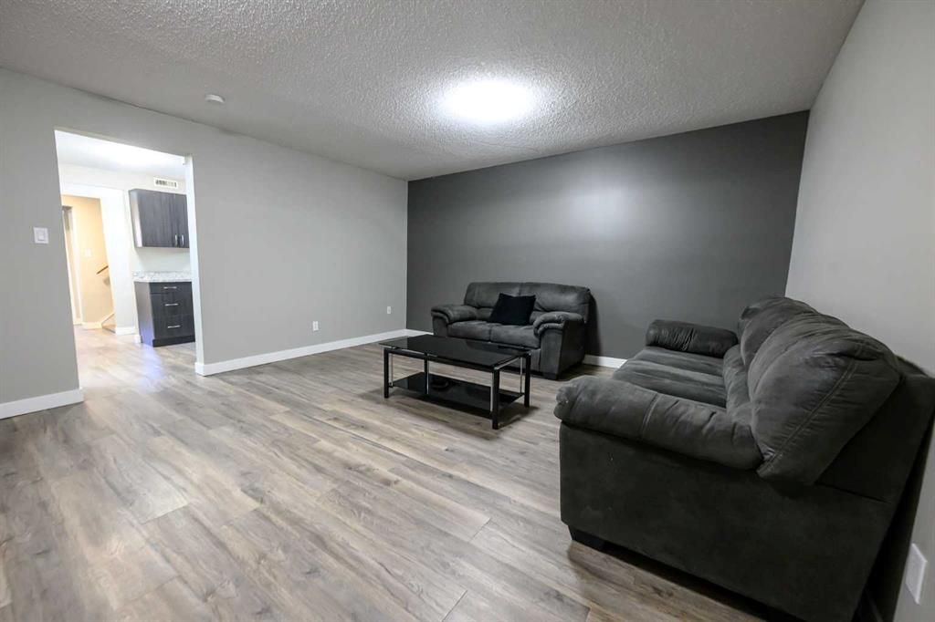 9413 123 Avenue  - Photo 23