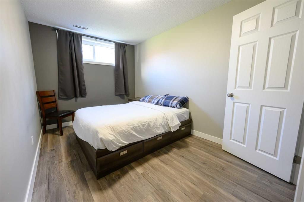 9413 123 Avenue  - Photo 34