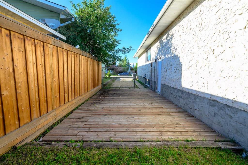 9413 123 Avenue  - Photo 41