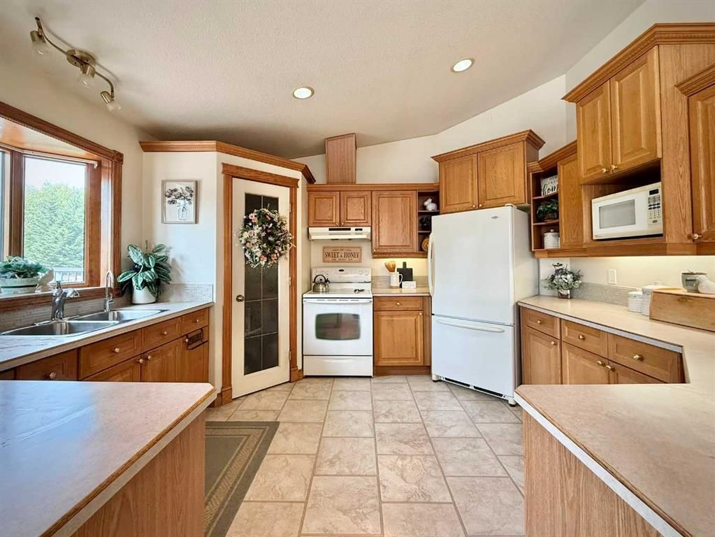 710050A Range Road 65 Range  - Photo 12